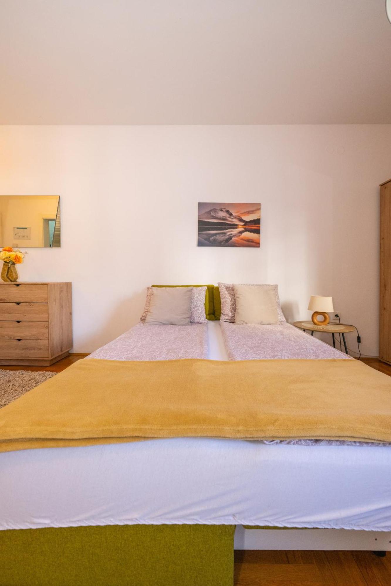 Mina Penthouse Apartamento Novi Sad Exterior foto