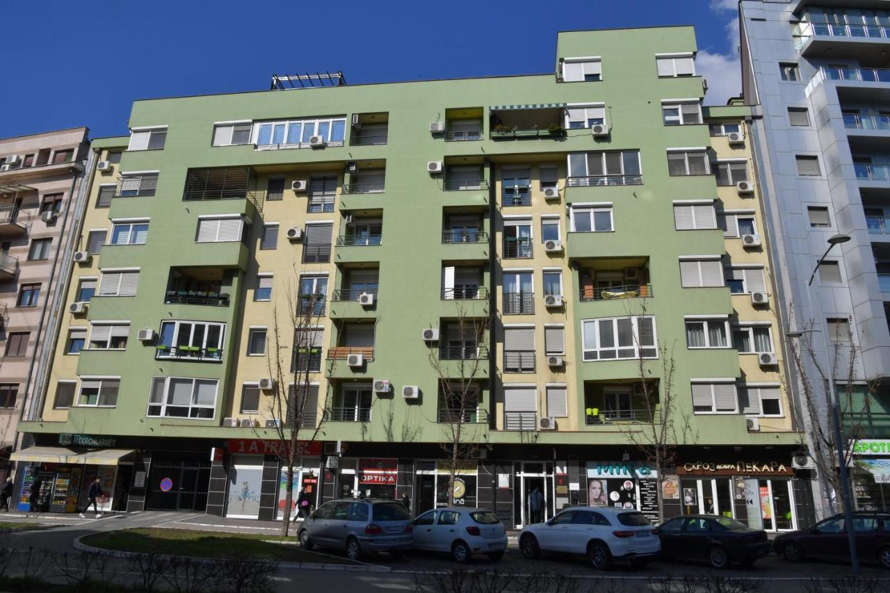 Mina Penthouse Apartamento Novi Sad Exterior foto